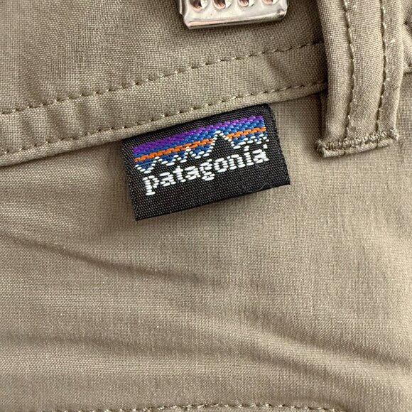 Patagonia Size 2 green khaki capris - Picture 3 of 4